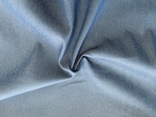 #70 Světle modrá džínovina /65% bavlna, 33% polyester, 2% spandex/