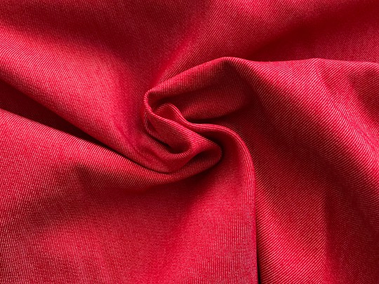 #53 Červená džínovina /48% bavlna, 48% polyester, 4% spandex/