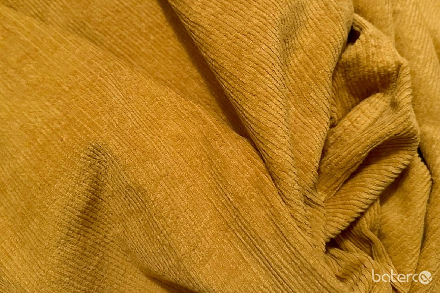 #D217 Okrový manšestr - velmi pružný a měkký /97% bavlna, 3% elastan/