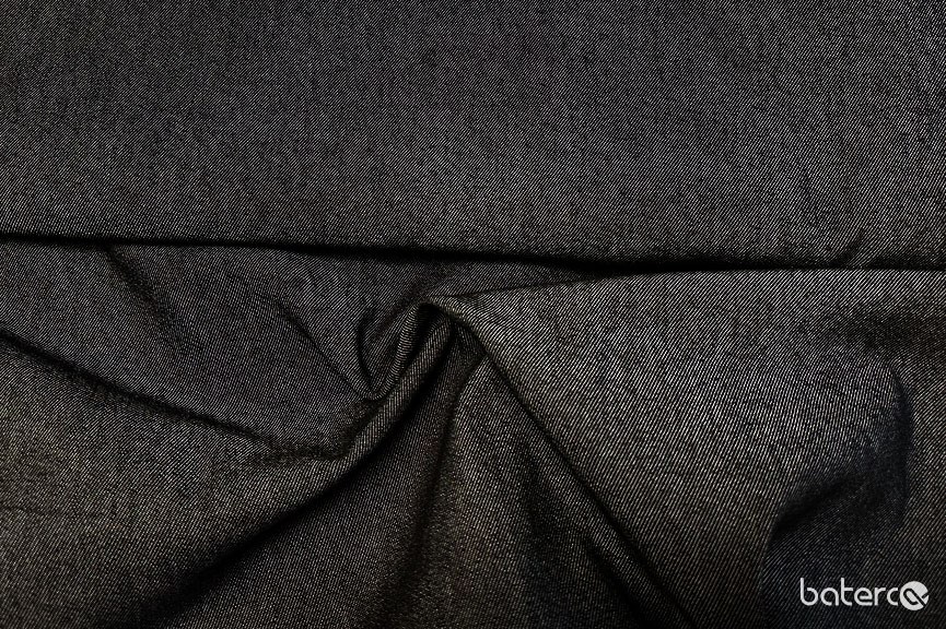 #512 Černá džínovina /65% bavlna, 33% polyester, 2% elastan/