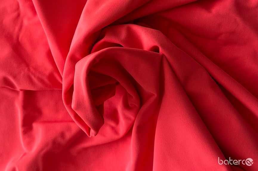 #11PJ Světle červená  /80% PAD, 20% elastan/ vhodná k červenému zipu